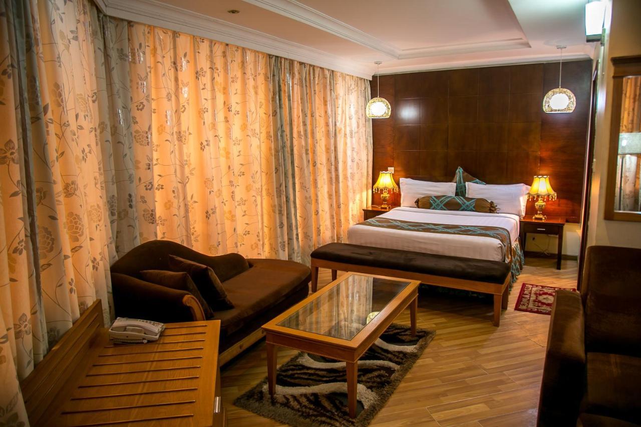 Kebbys Hotel Dar es Salaam Exteriér fotografie