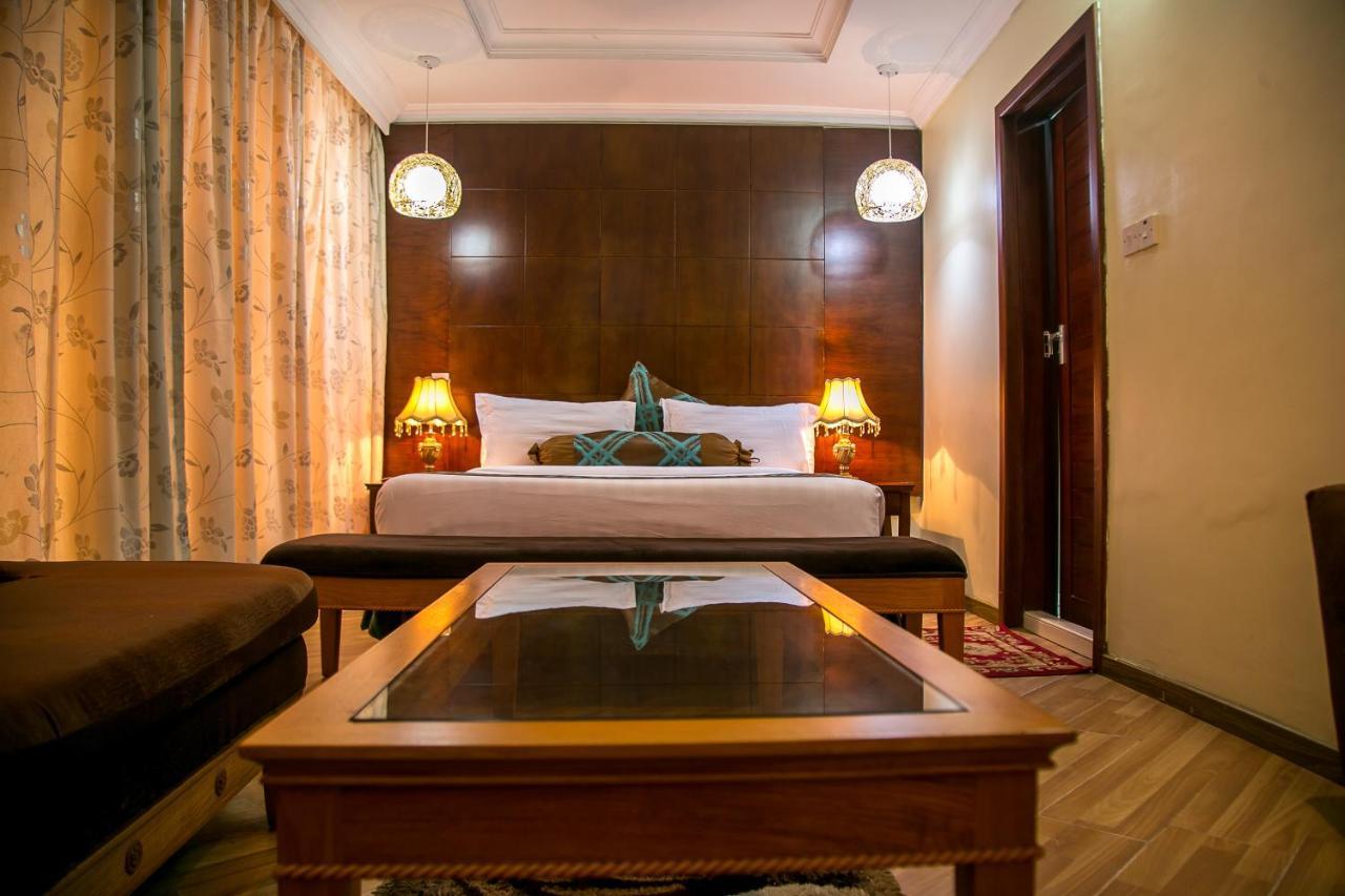 Kebbys Hotel Dar es Salaam Exteriér fotografie